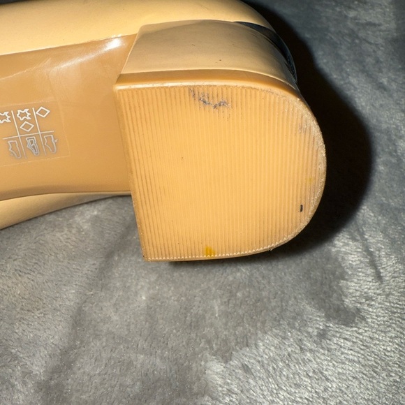 CALVIN KLEIN Women's Beige Heels - Picture 7 of 8